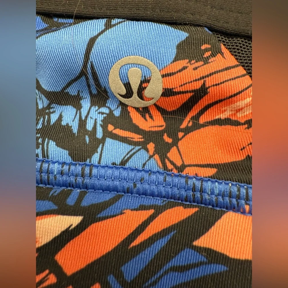 Lululemon Free to Be Bra Size 8 – Abstract Blue/Coral Print, Supportive Cups - Picture 5 of 9